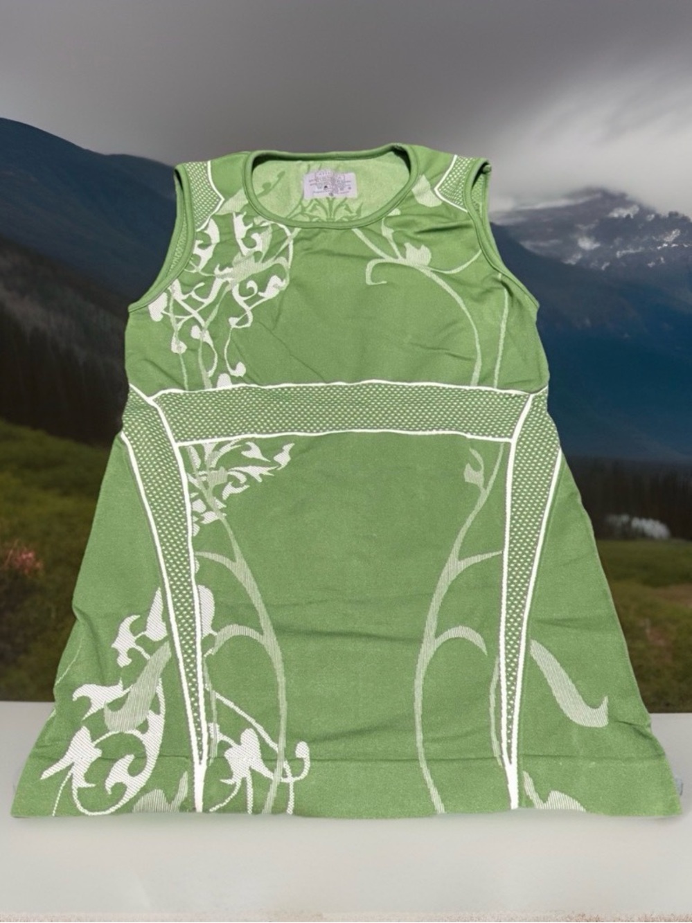 ATHLETA Size Small Seamless Stretch Green Floral Workout Activewear Tank Top